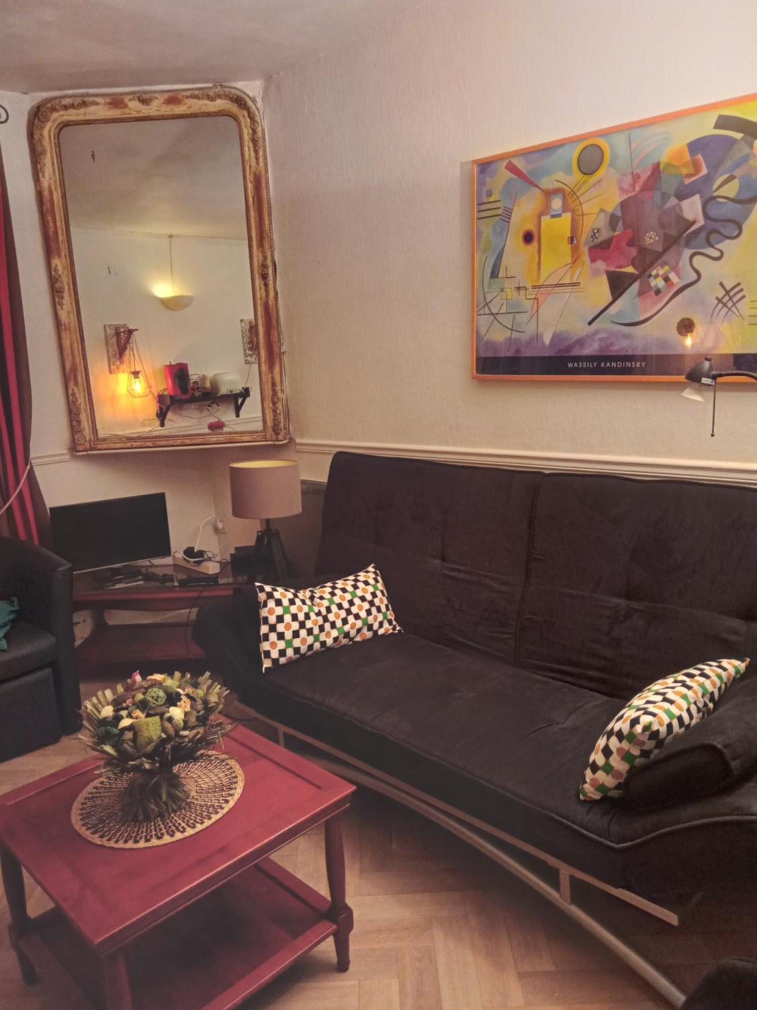 2 Pieces 9 Eme Appartement Paris